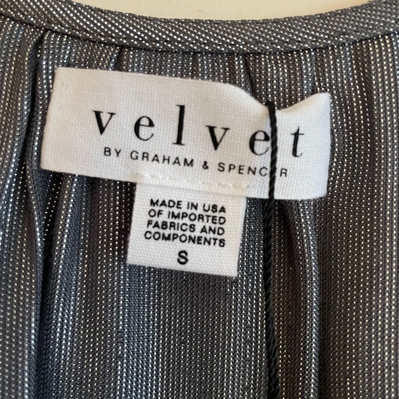 NEW VELVET by Graham & Spencer Shimmer Metallic Blouse/Top Size Small - Picture 6 of 14